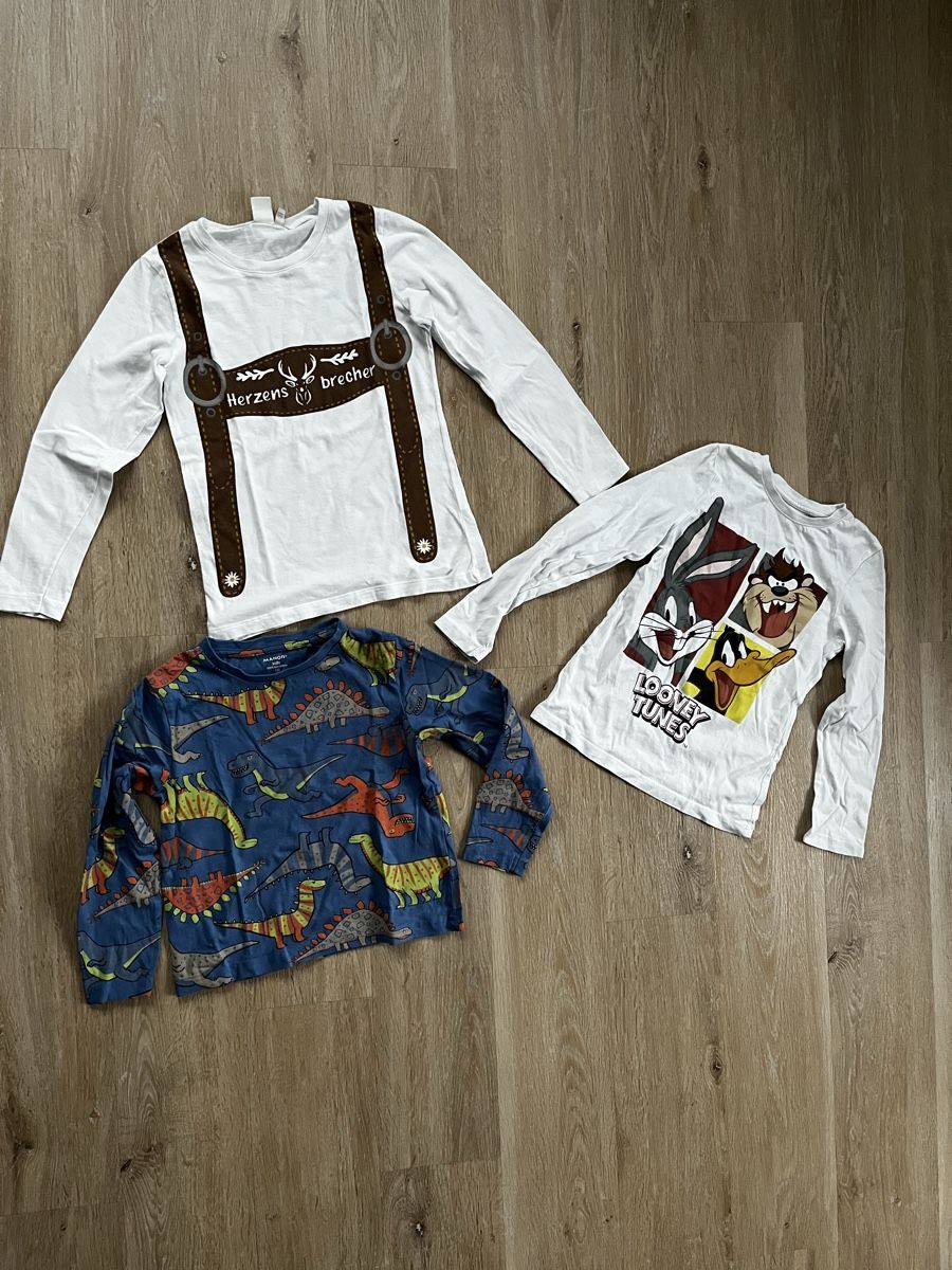 Lotti & Set di vestiti: 10 Langarmshirts Gr. 122 – Usato da Sulz AG venduto da Zissi31324