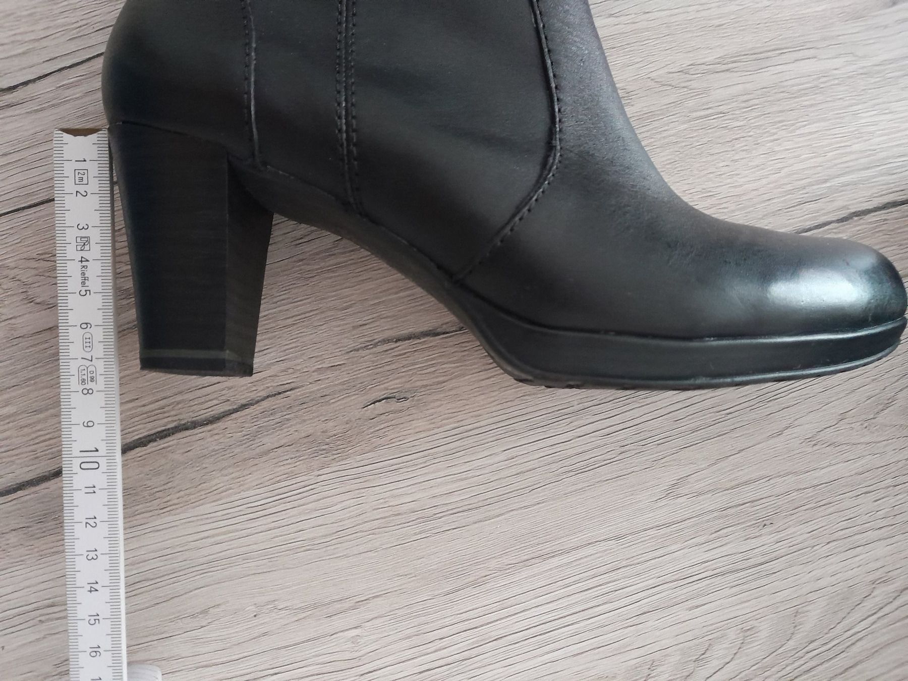 Damenschuhe: Lederstiefel Damen schwarz – Gebraucht aus Zürich von Sustainability 6