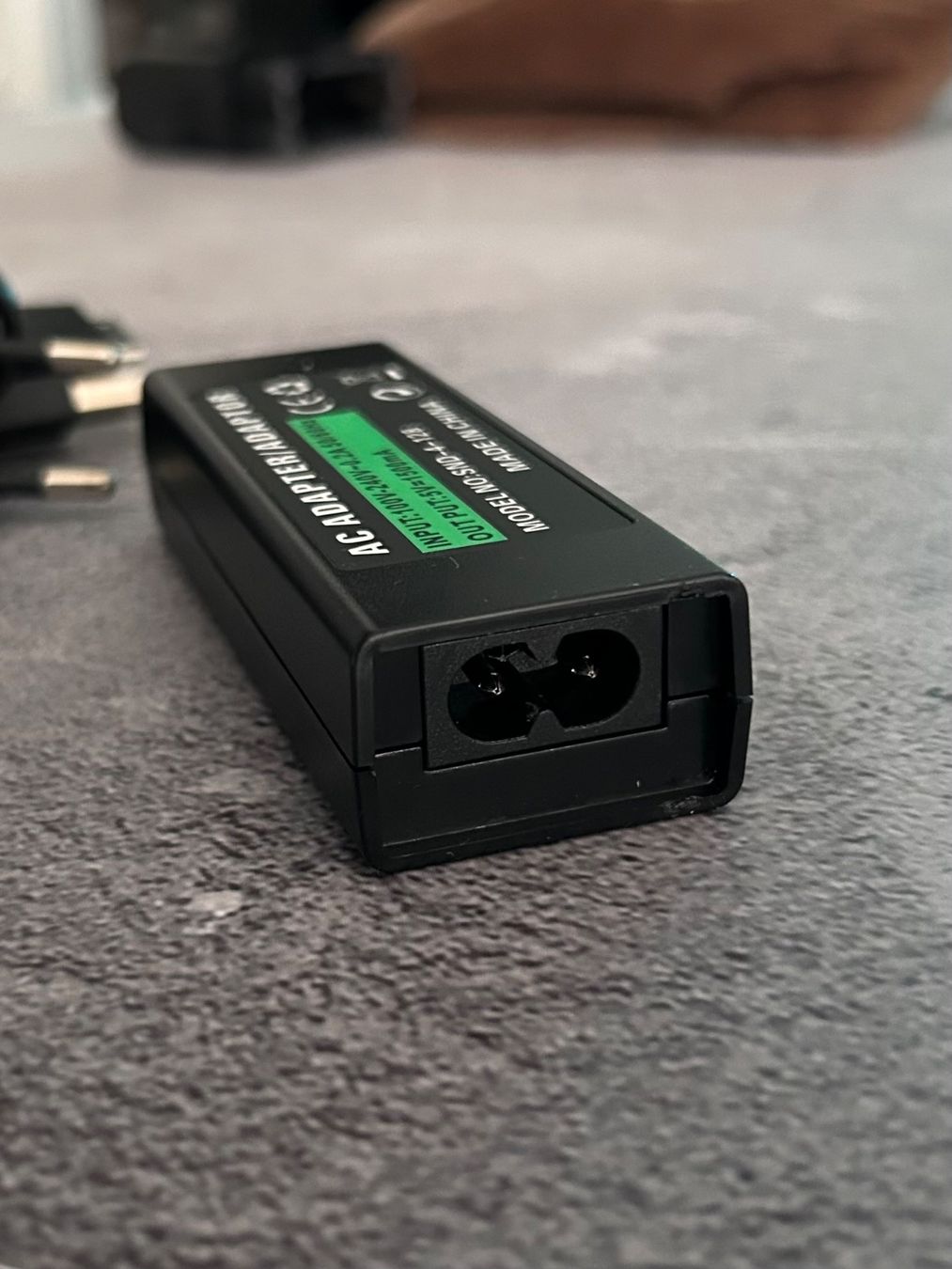 Sony Adattatori & Cavi: PlayStation PSP Go Ladekabel / AC Adapter Netzteil – Nuovo (secondo la descrizione) da Niederwil SO venduto da BlueSonic 3