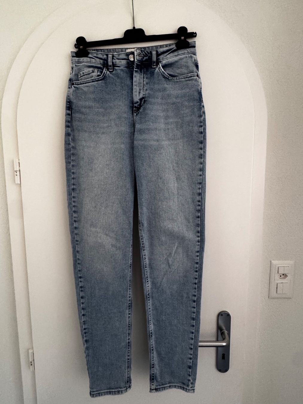 Only Jeans: ONLY: Jeans / Mom Jeans / S – Usato da Hünibach venduto da s.leptir