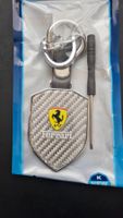 Ferrari Schlüsselanhänger Carbon