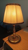 Omas Nachttischlampe Messing