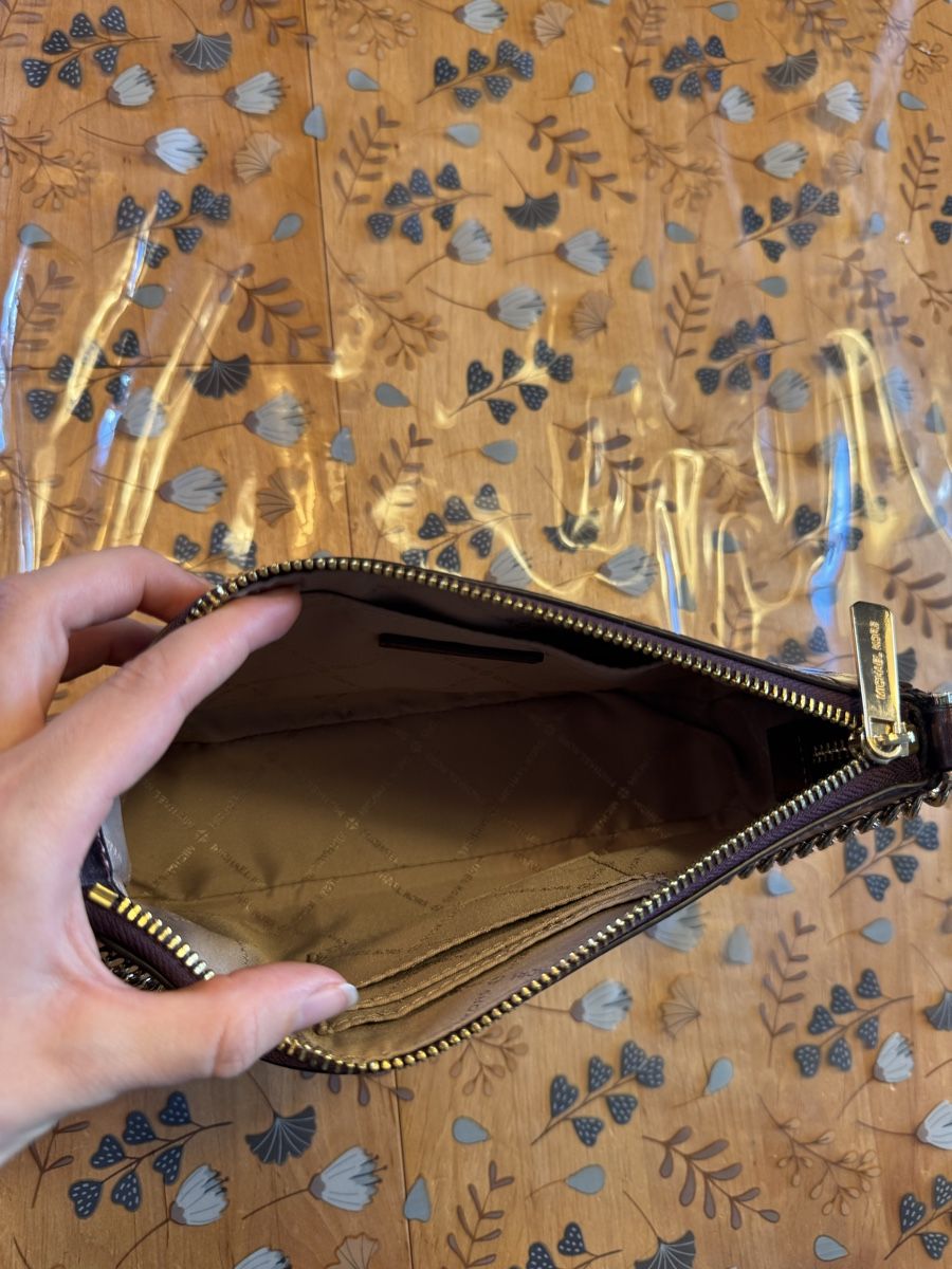 Michael Kors Taschen für Damen: Michael Kors Tasche Weinrot – Gebraucht aus Kreuzlingen von HxnnxhB 4