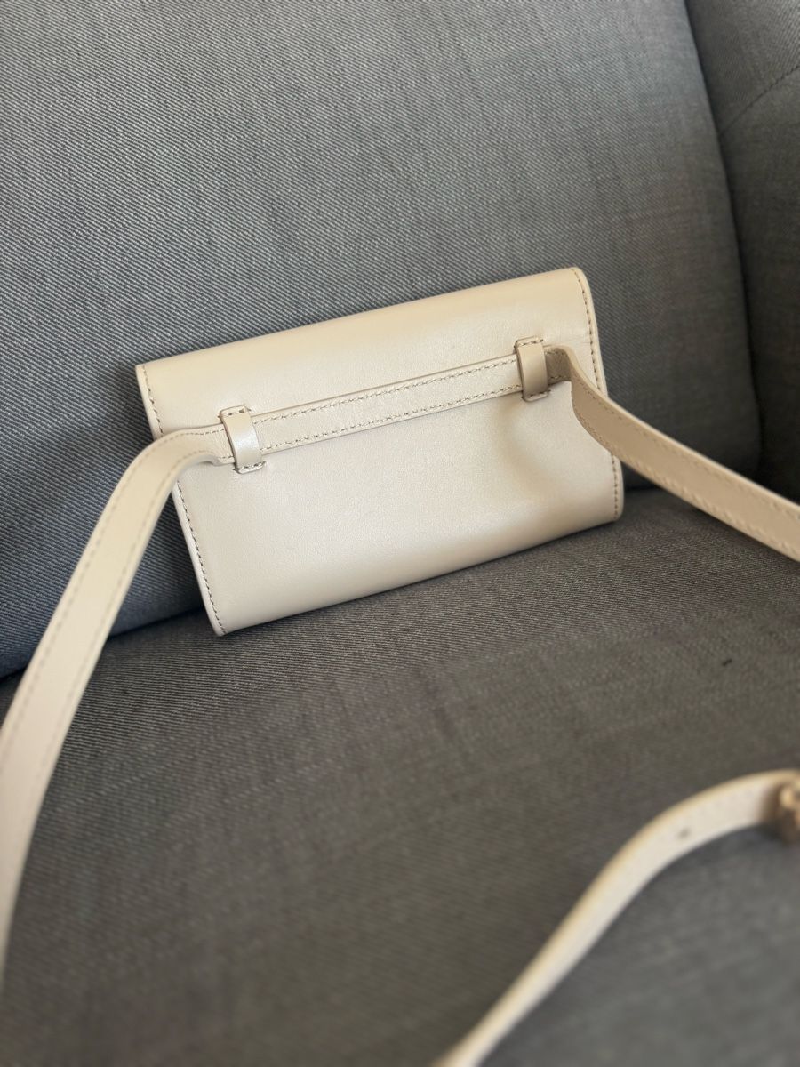 Borse da donna: Beautiful Escada Handbag – Usato da Paradiso venduto da lif_kwq8 4