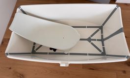 Stokke Badewanne mit Babyeinsatz, faltbar, weiss
