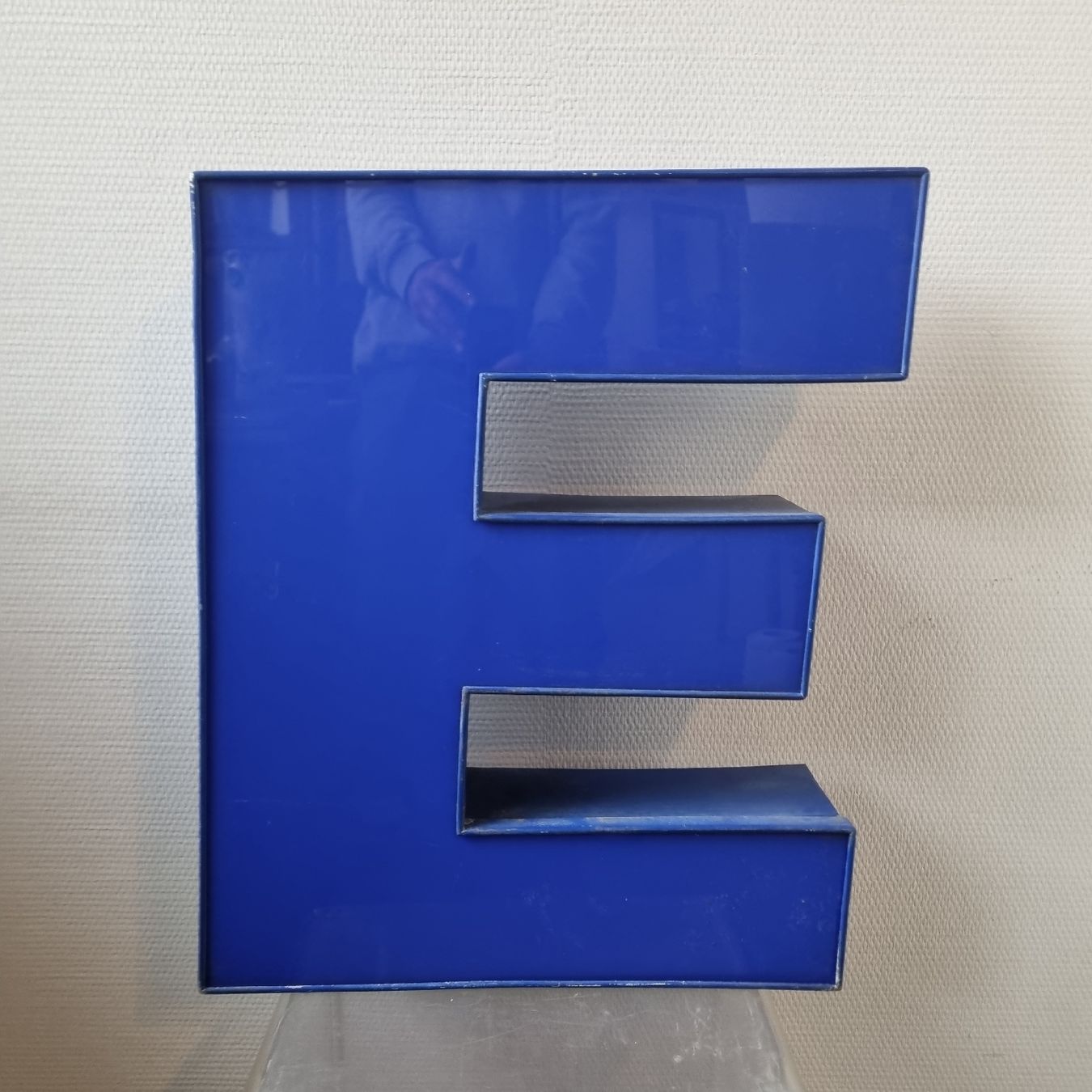 Lampade: Blauer Leuchtbuchstabe "E" Vintage Deko e E – Usato da Trogen venduto da 2ndlifebrocantegmbh