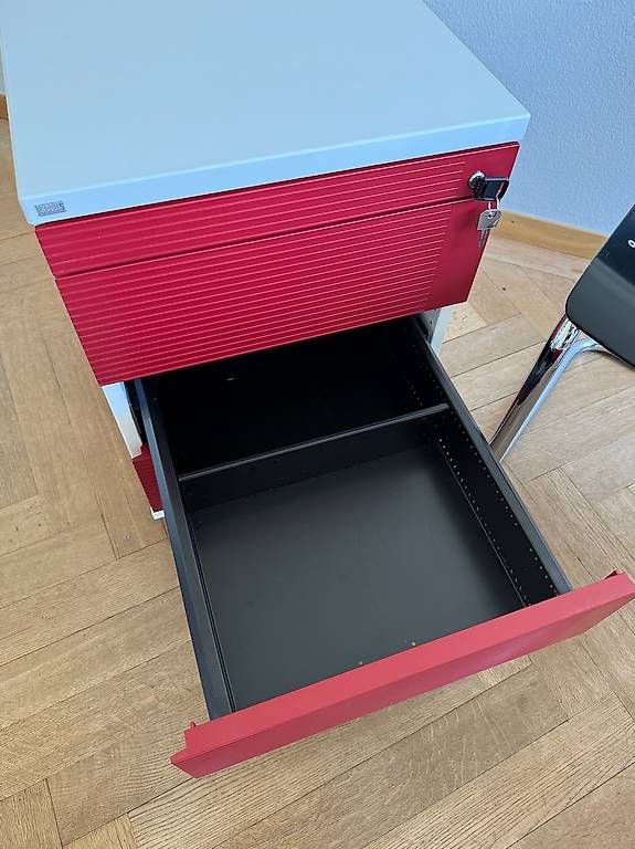 Banconi: SEDUS Rollcontainer 60x43x60, abschliessbar – Usato da Zürich venduto da FILIP06 2