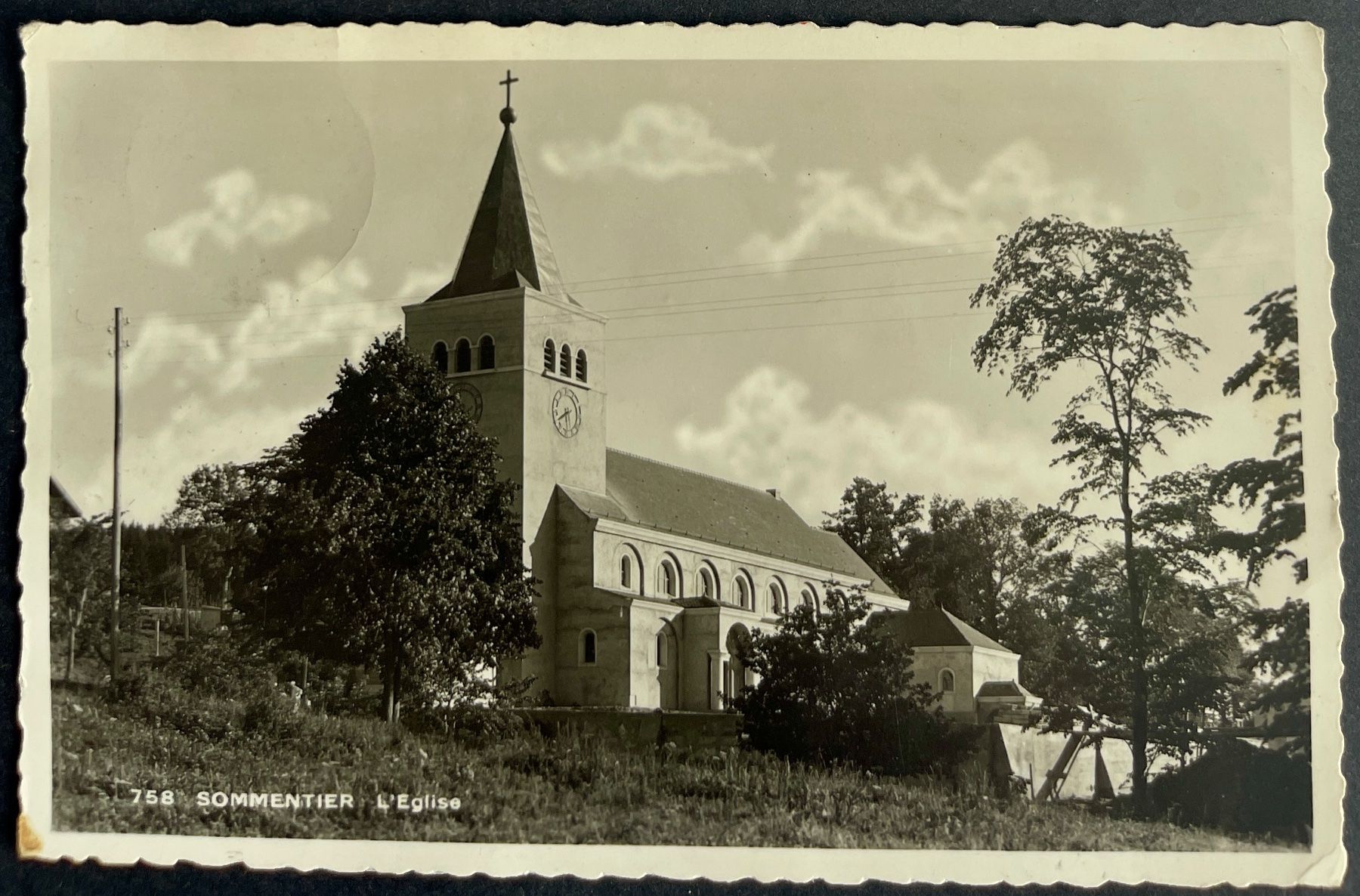 Cartoline postali: SOMMENTIER - L'église 1934 – Usato da Lutry venduto da Ediego