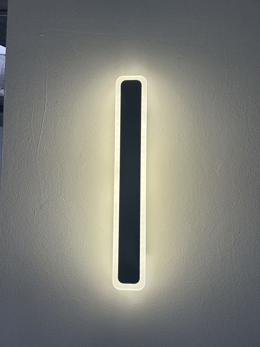 Lampen: 2 moderne LED-Wandleuchten – Gebraucht aus Niederwangen BE von Chill_Out