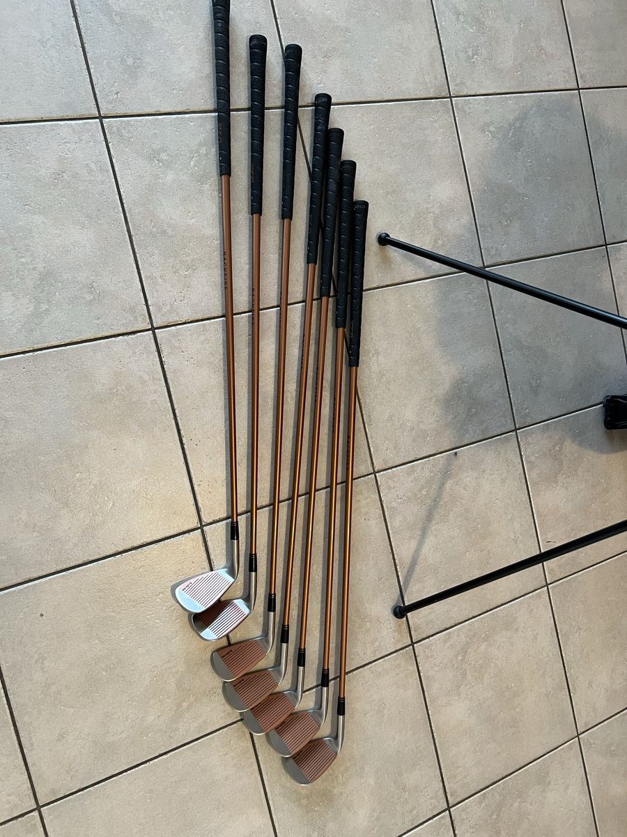 Mazze & Set: Golfschlägerset Rechtshänder  – Usato da Zeihen venduto da nepomuk267 1