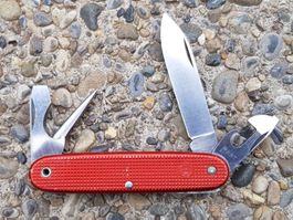 Militärmesser 1971 ELSENER SCHWYZ Taschenmesser Couteau alox