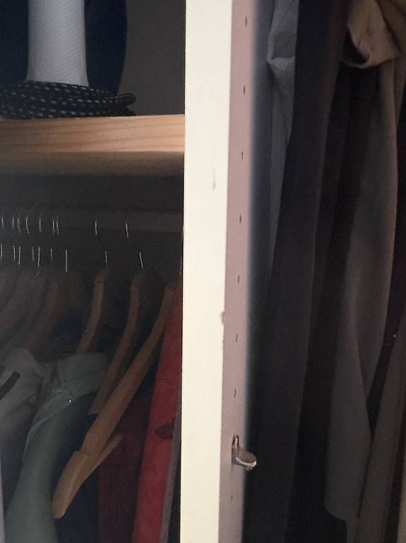 Pfister Armadi: Grosser weisser Kleiderschrank – Usato da Villars-sur-Glâne venduto da AllisonGina 2