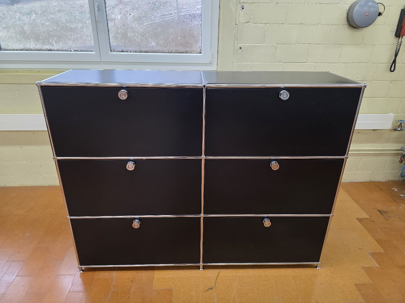 Flexcube Scaffali: Designer Regal Flexcube in schwarz – Usato da Lichtensteig venduto da Polsterwerk 6