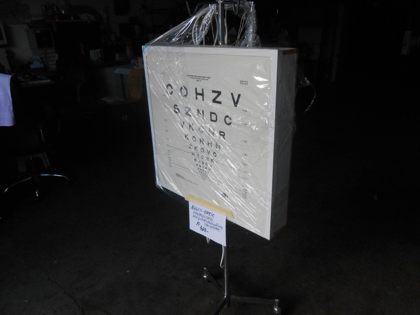 Attrezzature mediche: Augen Optik Kontroll-Tafel – Usato da Binz venduto da Petici 3