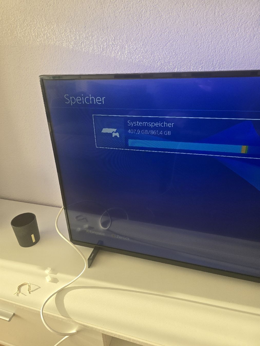 Sony Console: PS4 Pro 1 TB mit 2 Controller – Usato da Kreuzlingen venduto da Klingelton_21600 2