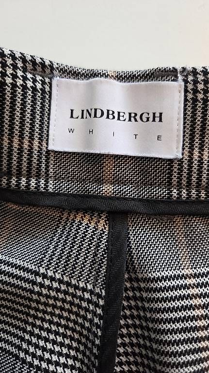 Pantalons: Lindbergh Hose – D'occasion à Ibach par Ened 1