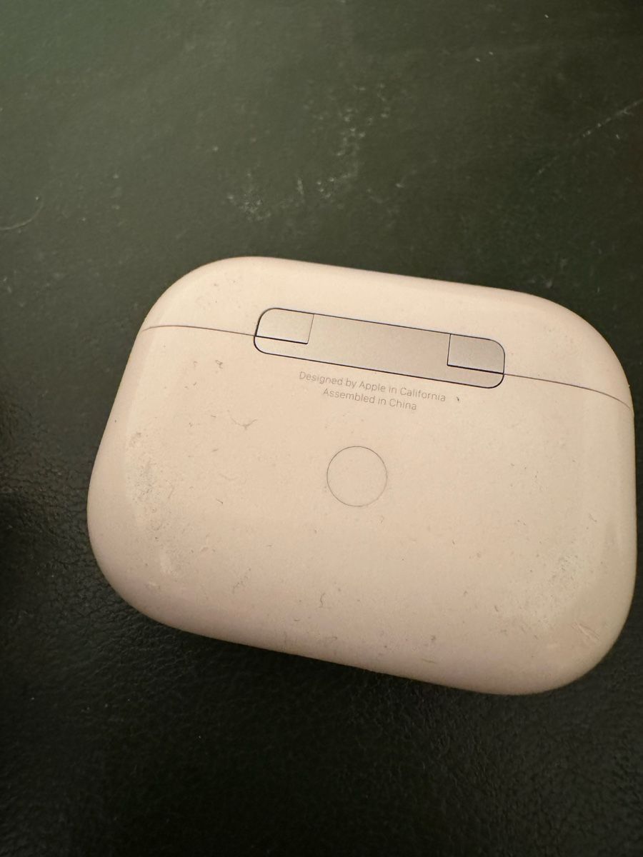 Apple Kopfhörer: Airpods 2 pro – Gebraucht aus Basel von Davesimon 2