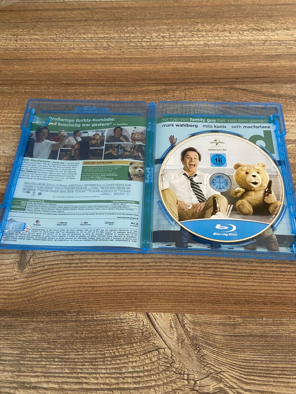 Tutti i DVDs: TED Blu-ray in Top Zustand! – Usato da Hasle LU venduto da P89erni01 2