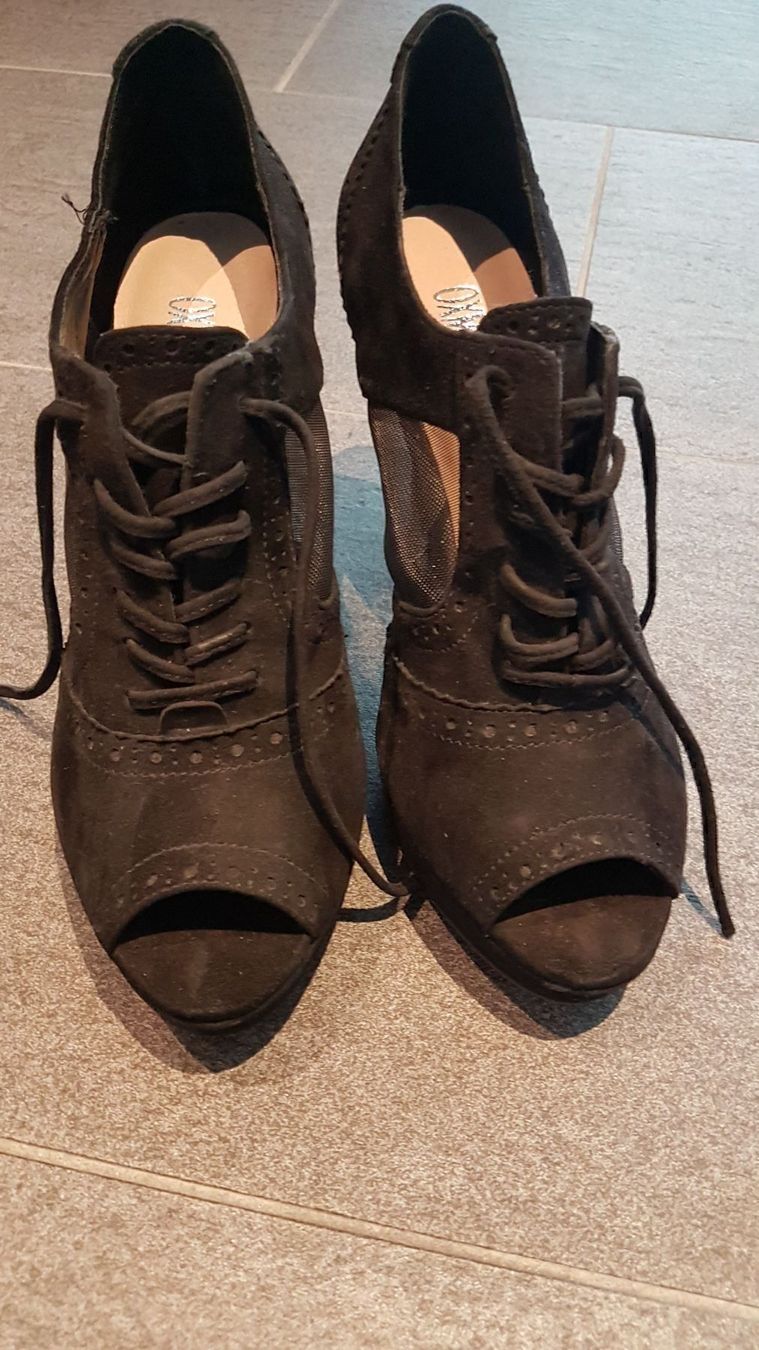 Scarpe da donna: Oxmox Plateauschuhe, 38 – Nuovo (secondo la descrizione) da Buttikon SZ venduto da Limo180