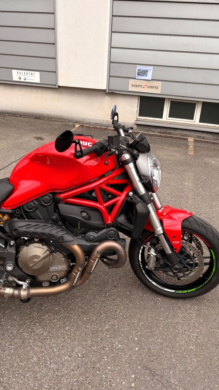 Ducati Route: Ducati Monster 821 – D'occasion à Zürich par dot_ttm25 2