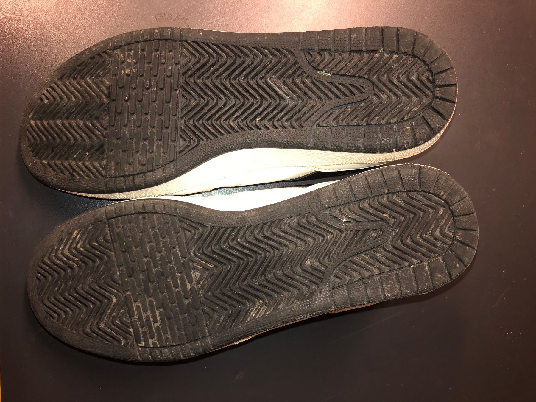 Pony Scarpe da uomo: Weisse Pony Sneakers, Grösse 44 – Usato da Bremgarten b. Bern venduto da eblake 3