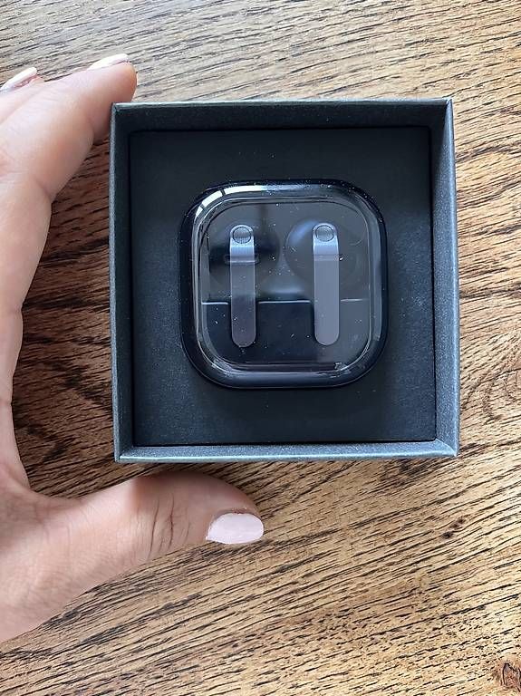Samsung Cuffie: Samsung Galaxy Buds 4 Pro – Usato da Zürich venduto da nad_pfd9 1