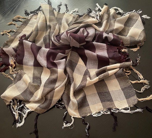 Foulard & Sciarpe: HALSTUCH GELB - SCHOKOBRAUN - WEISS – Usato da St. Gallen venduto da Martunia 1
