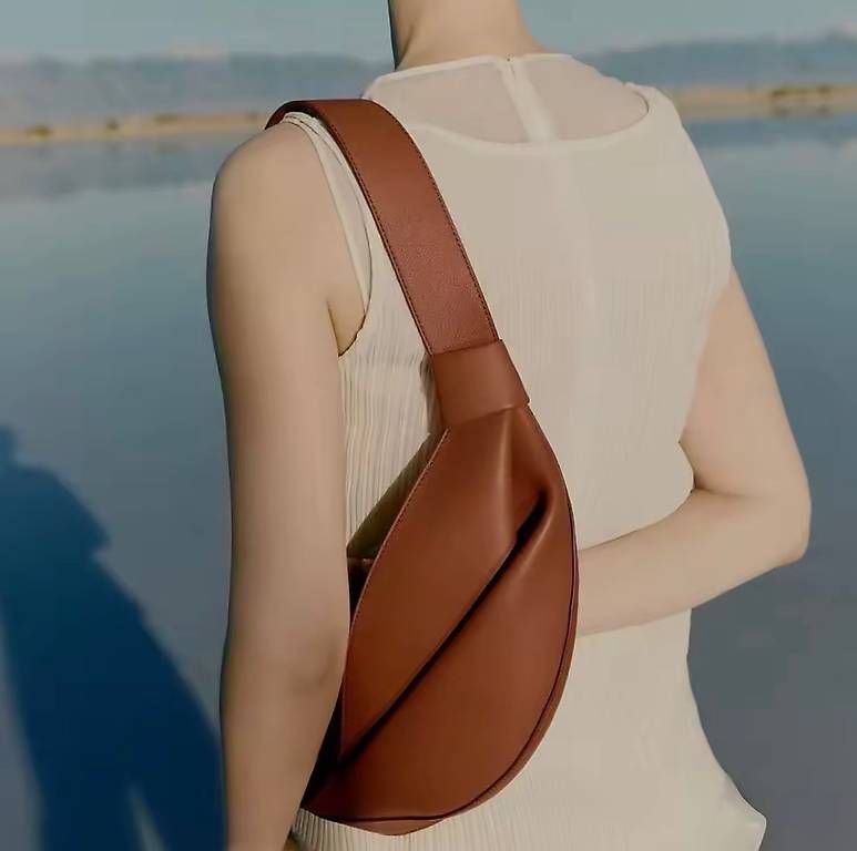 Borse: Handtasche // Sling Bag // Crossbody Bag – Usato da Zürich venduto da ahe_7gq2