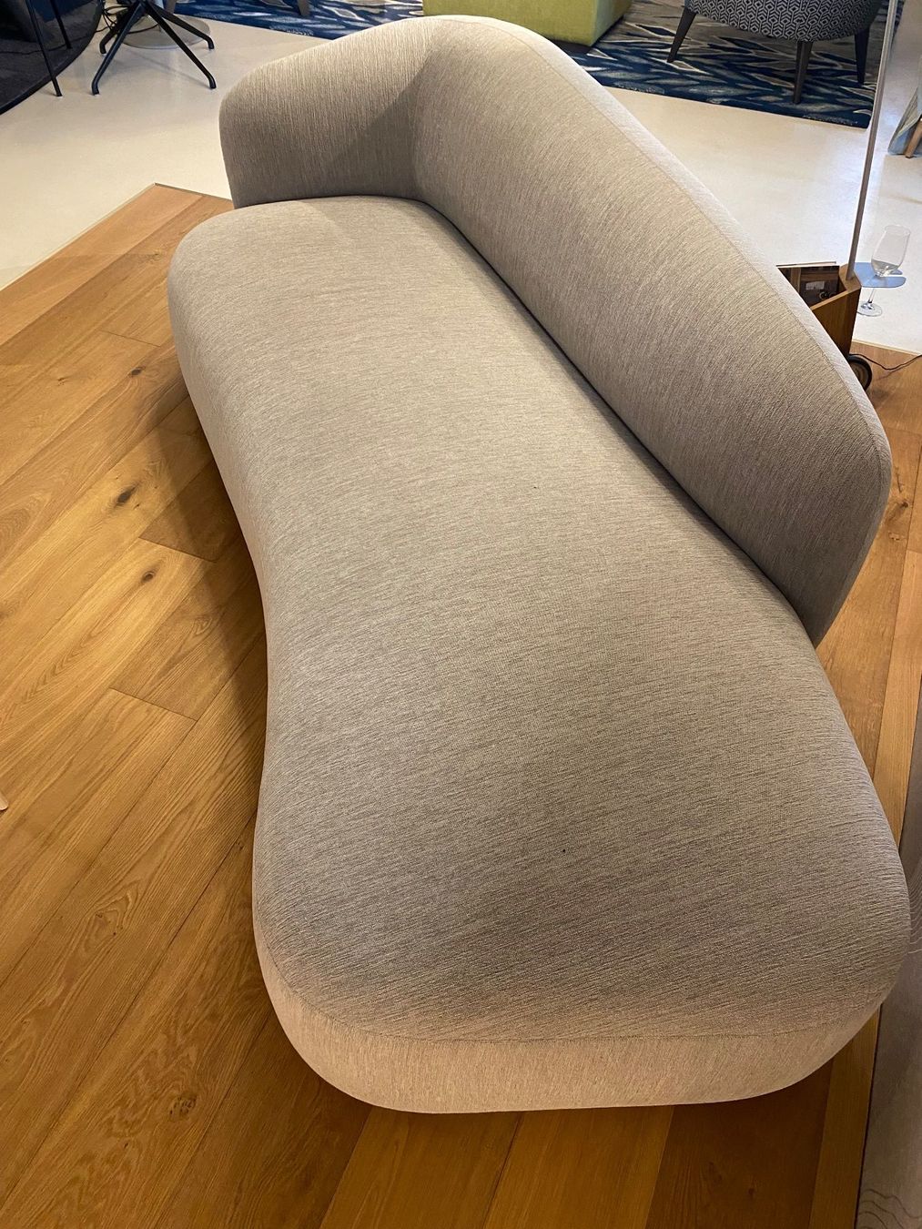Divani: Moderne Recamiere / Sofa, beige, neuwertig – Nuovo (secondo la descrizione) da Horgen venduto da StudioSferaAG 2