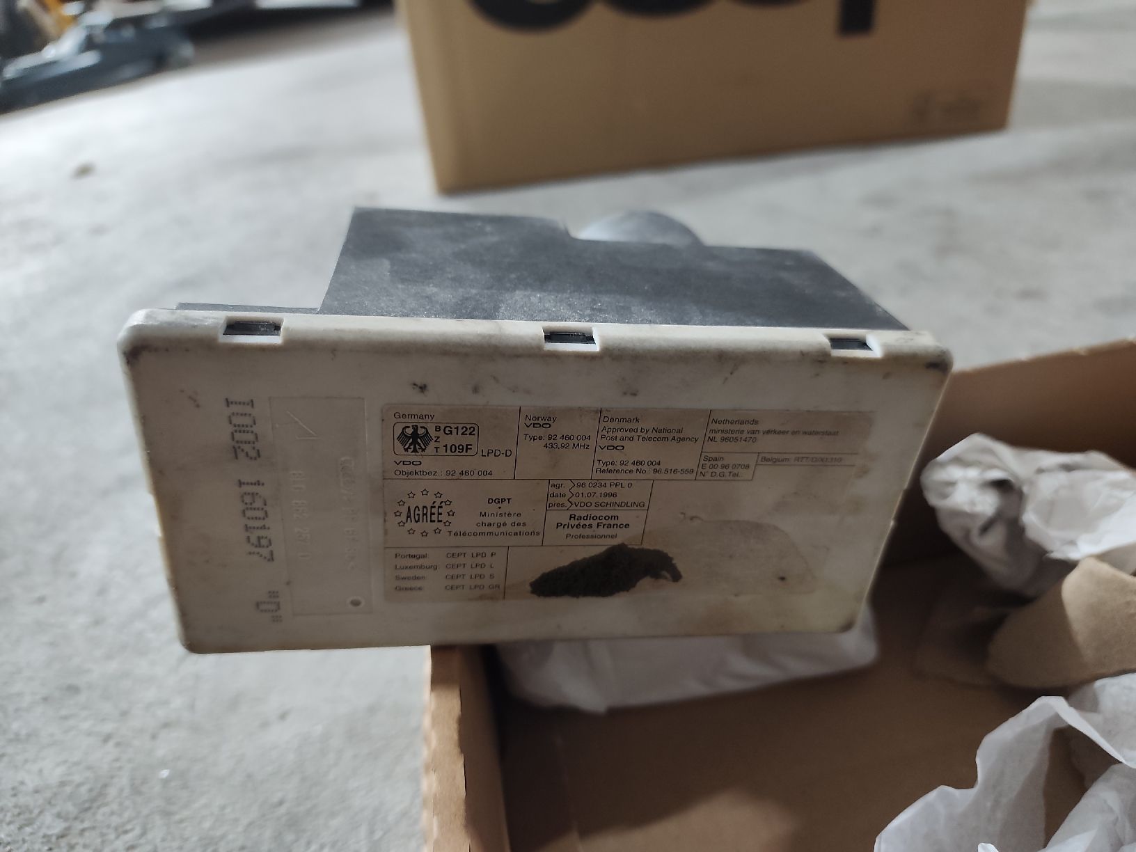 Audi Tutti pezzi di ricambio auto: Audi A3 8l ZV Pumpe (8L0 862 257D) – Difettoso da Rebstein venduto da andi322 2