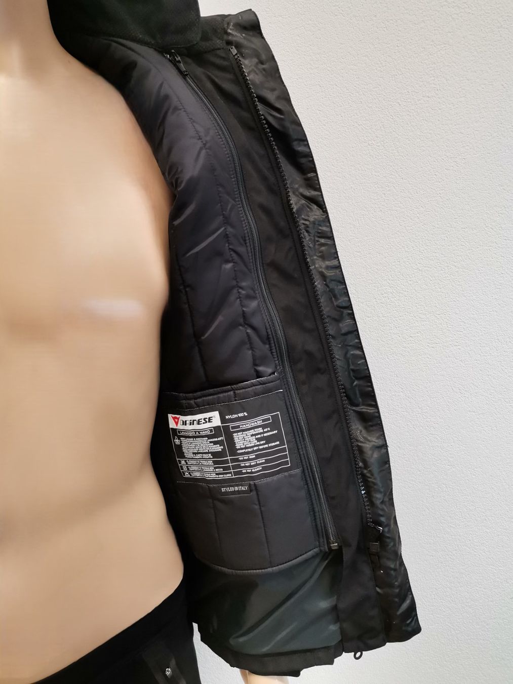 Dainese Giacche: DAINESE Motorradjacke Gr.48 schwarz – Usato da Schaffhausen venduto da Restwert_SH 3