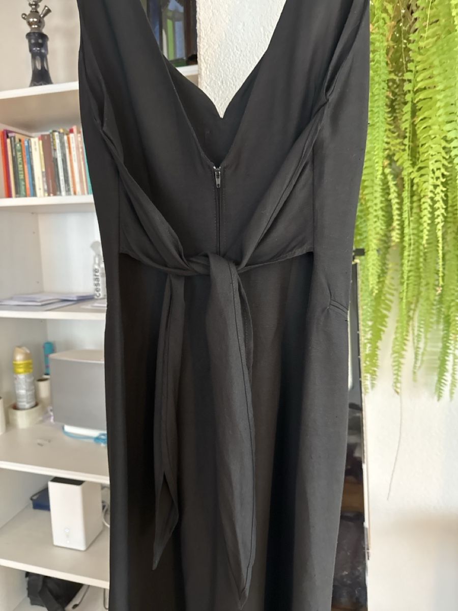 Vestiti: Black Linen-like Dress M – Usato da Fällanden venduto da emilyeheim 3