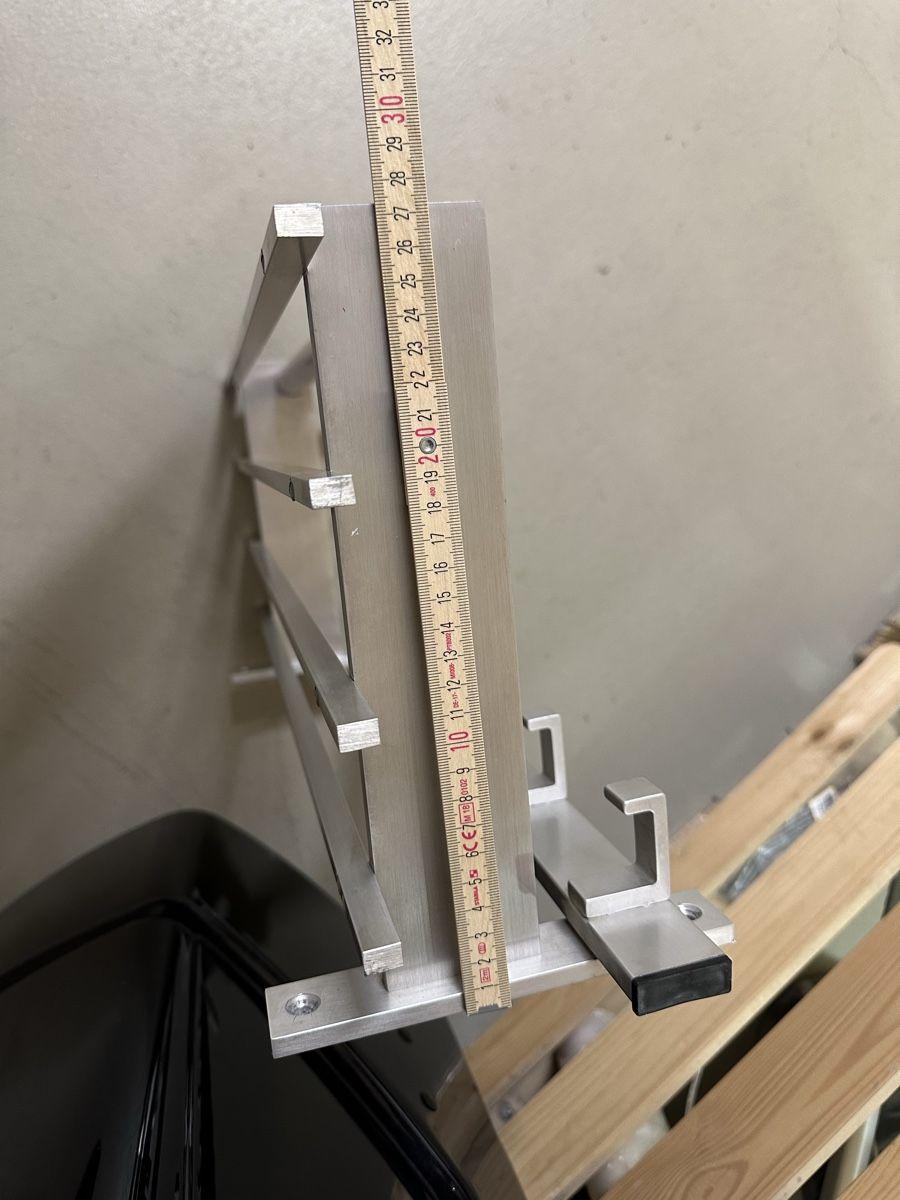 Guardaroba: Garderobe – Usato da Niederurnen venduto da KEVIN078 2