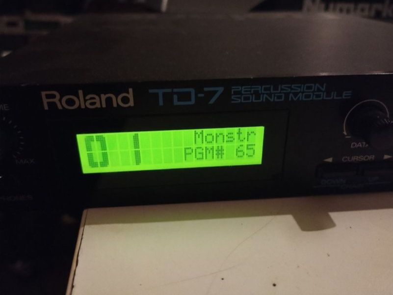 Musikinstrumente: Behringer Deepmind 6 Synth + Roland TD7 (auch auf Tutti.ch) – Gebraucht aus Nussbaumen AG von off_6rdl 7