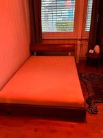 Hasena Nussholz Bett mit Lattenrost für 140x200cm Matratze