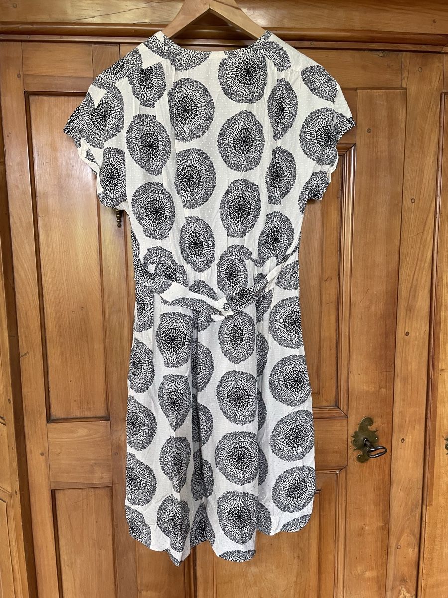 Sandro Robes: Kleid, Viscose, Marke: Sandro, 36 – D'occasion à Basel par CCRosa