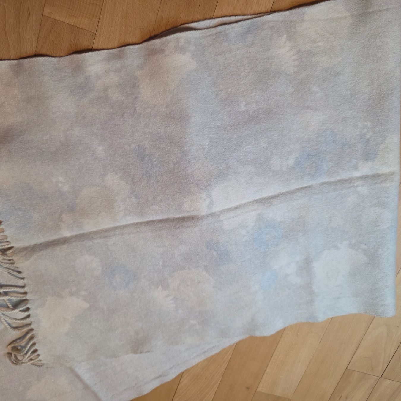 Foulard & Sciarpe: Vintage LAMBSWOLL Schal grau hellblau – Usato da Wald ZH venduto da CapLux