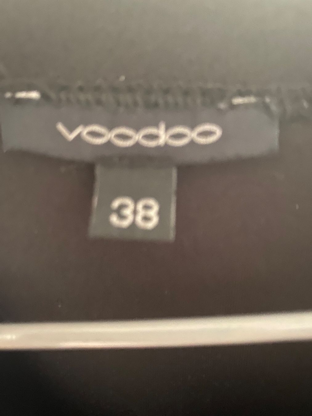 Vestiti: Petite robe noire Voodoo taille 38 – Usato da Le Noirmont venduto da Chreeba 4