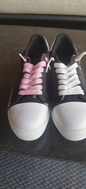 Scarpe da donna: Sneaker – Usato da Muttenz venduto da ral_yr2d 2