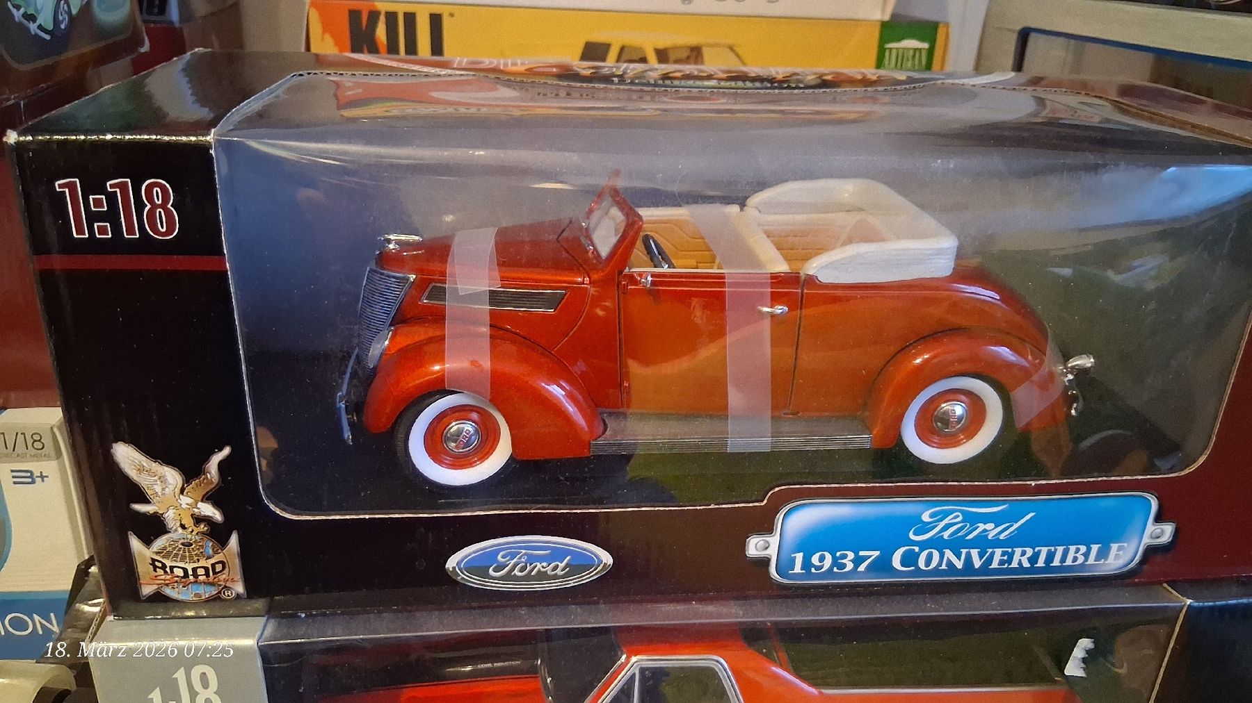 Modellini d'auto: 1:18 1937 Ford Convertible – Nuovo e nell'imballaggio originale da Wolfenschiessen venduto da 2-stroke-garage