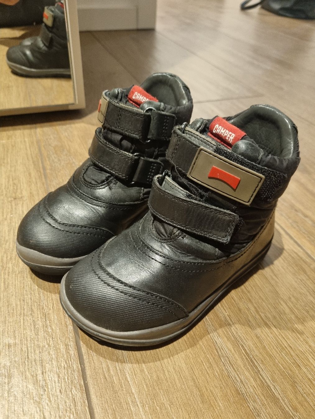 Camper Scarpe per ragazzi: Camper Winter Boots - Black, Size 25 - good Condition! – Usato da CHAMBESY venduto da HDS_Geneve