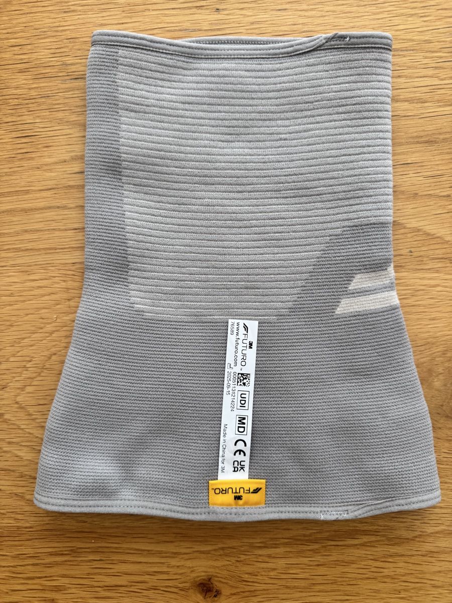 Attrezzature mediche: Knie Bandage – Nuovo e nell'imballaggio originale da Lenzburg venduto da Li-Lo 2