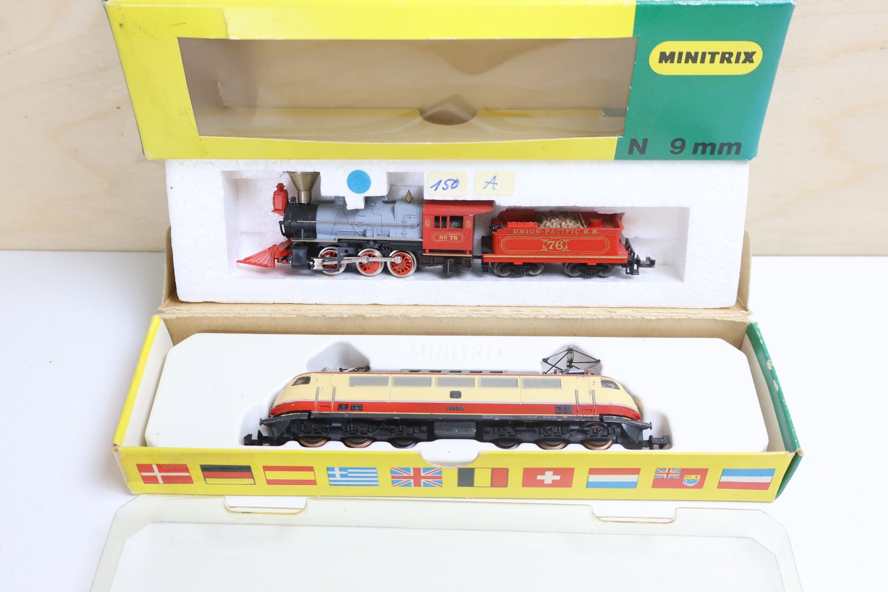 Trix Modelleisenbahnen: Minitrix 2 x Loks TEE BR E03 & Dampflok - Spur N – Gebraucht aus Winterthur von Monstera 2