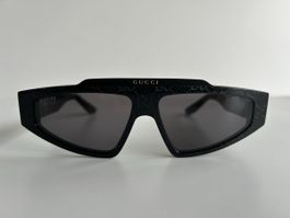RARE: Gucci, Black, Guccissima