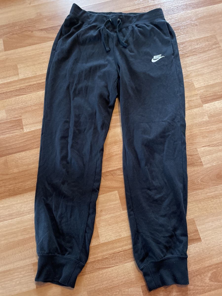 Nike Hosen: Nike Damen Jogginghose Gr. S schwarz #2 – Gebraucht aus St. Gallen von mai_2lcj