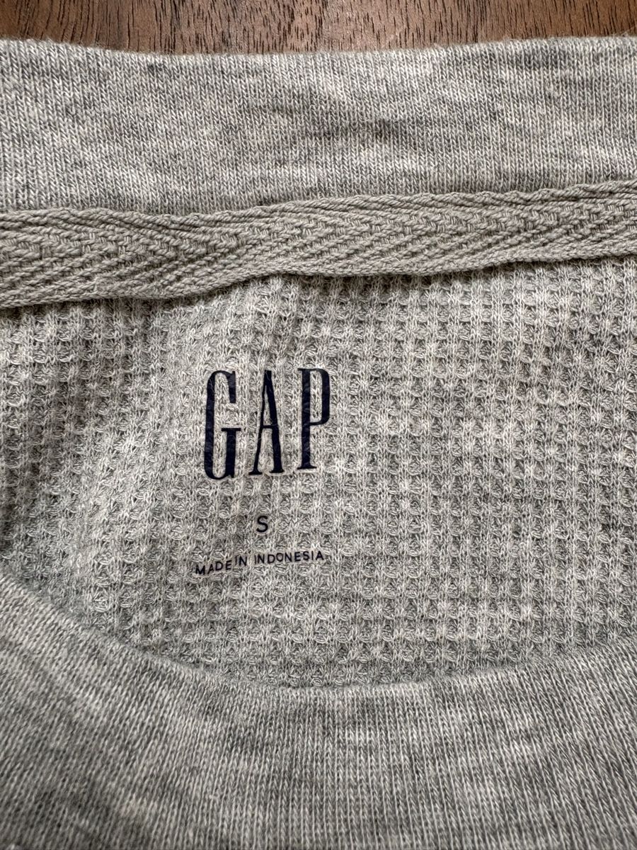 Gap Pulls & Sweat-shirts: 3 Langarmshirts Gap – D'occasion à Weisslingen par Ali_z8vw 4