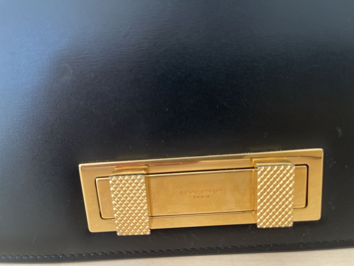 Saint Laurent Taschen für Damen: YSL Mini Manhattan - Sac porté épaule – Gebraucht aus Bursinel von mel_8c62 1