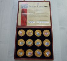 Top ++ 12 Stück Spezial Banknotenprägungen in Medaillenform