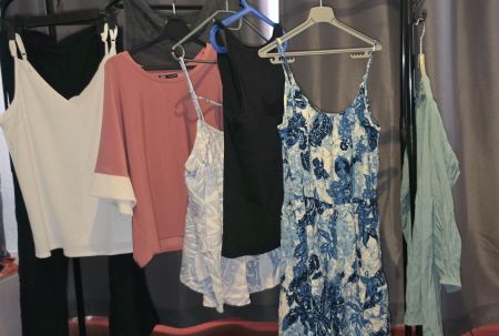 Kleiderpaket Mix Gr. L 40/42,  15 Stk!