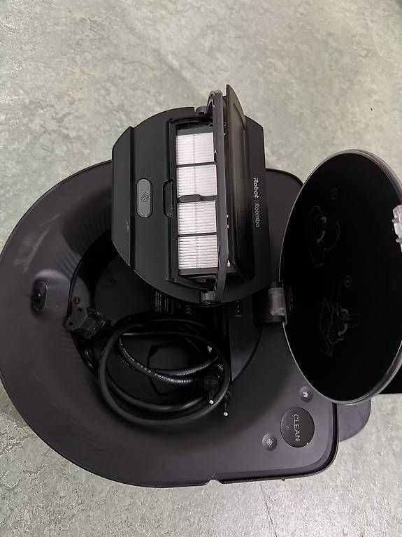 Aspirapolveri & Accessori: iRobot Roomba S9+ – Usato da Dübendorf venduto da R007 3